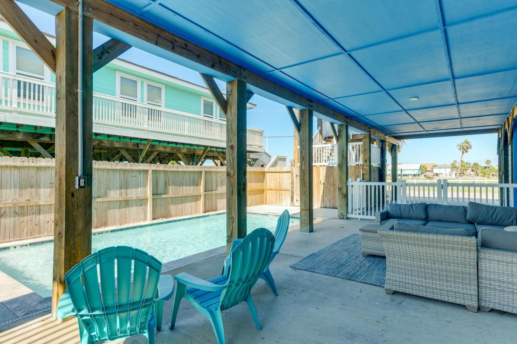 Trendy Port Aransas Home With Private Pool And Deck! Bagian luar foto