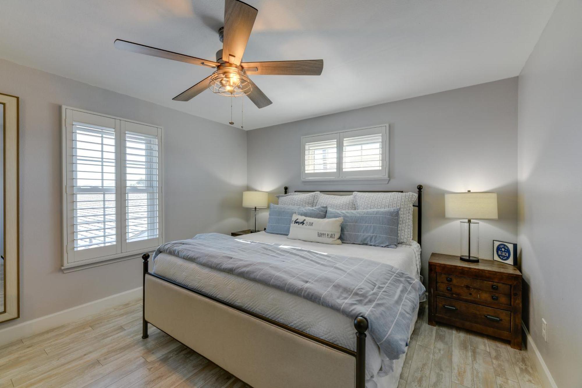 Trendy Port Aransas Home With Private Pool And Deck! Bagian luar foto
