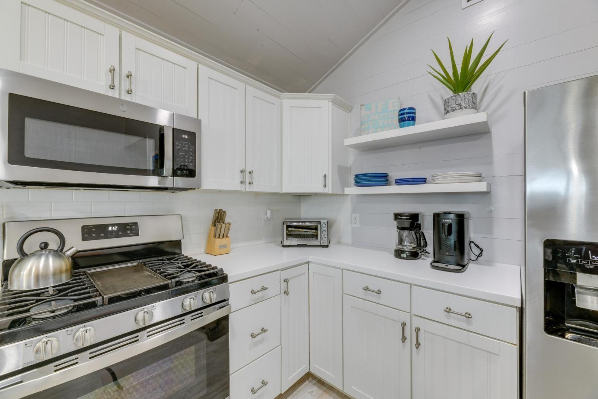 Trendy Port Aransas Home With Private Pool And Deck! Bagian luar foto
