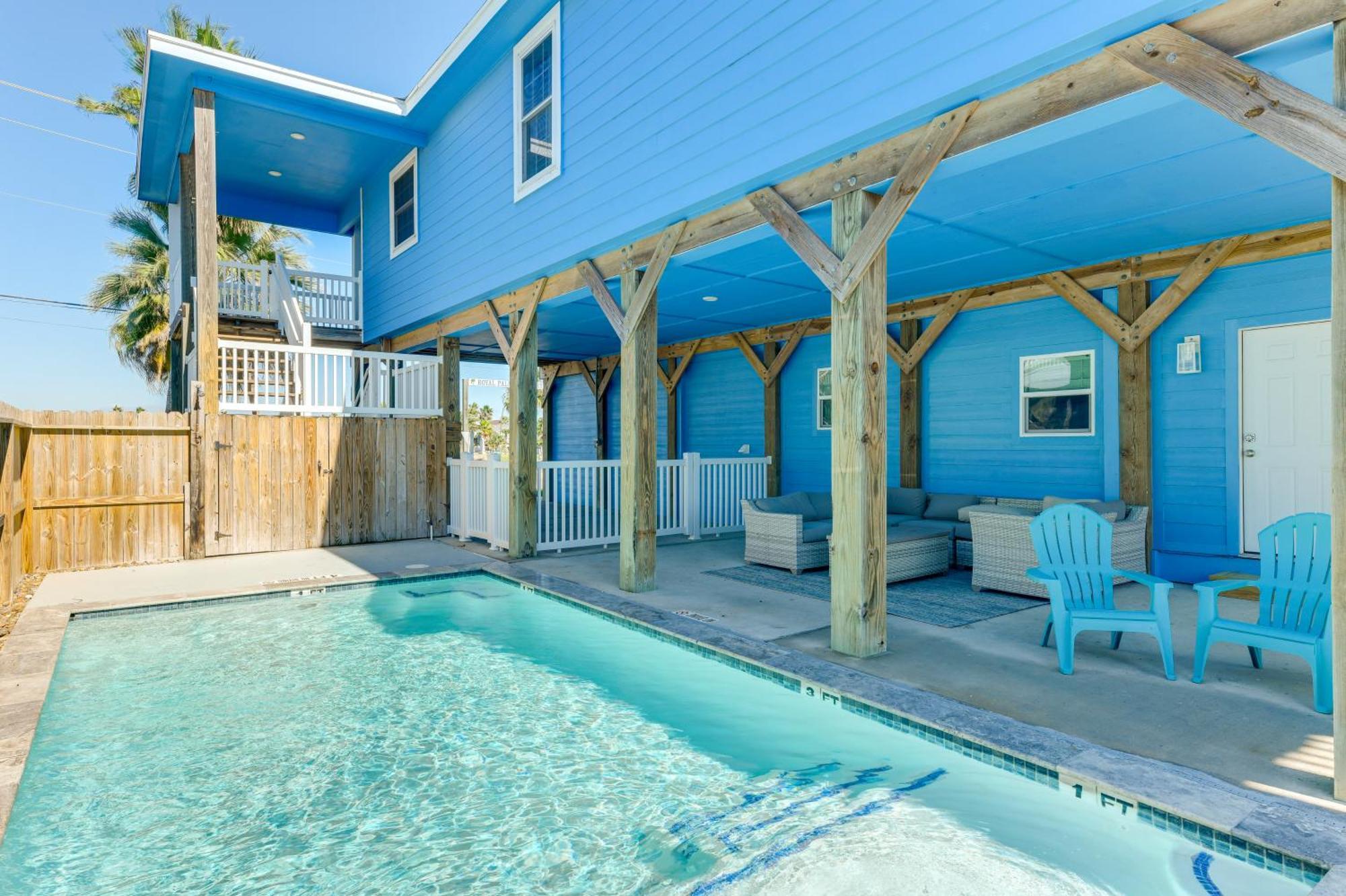 Trendy Port Aransas Home With Private Pool And Deck! Bagian luar foto